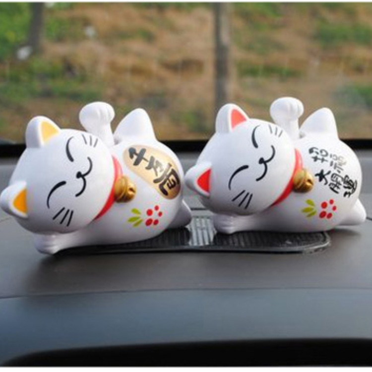 Fortune Cat Sleep Cat Lazy Cat запускает солнечные автомобильные качели, автоматические поставки оптовые диргии