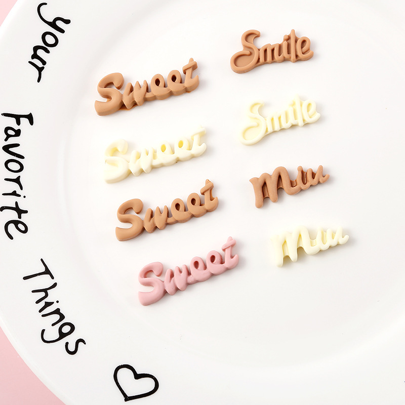 Творческая сеть Популярная буква Mi Capton Smile Sweet Pods Poling Accessesies