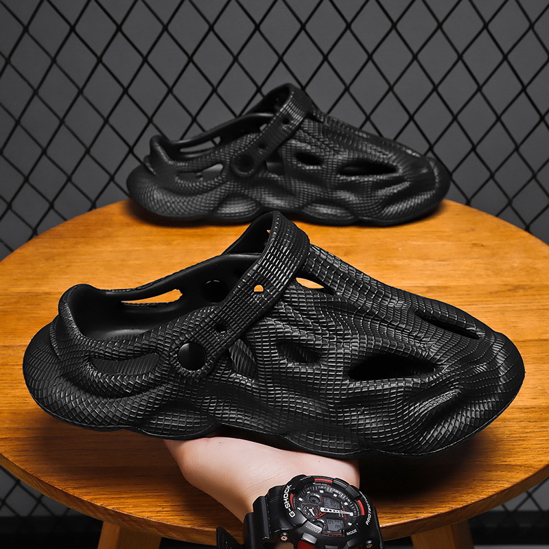 Мужские летние тапочки в стиле Crocs, ультрамягкие пляжные босоножки, 2026 года, подходят для носки на улице, закрытый носок
