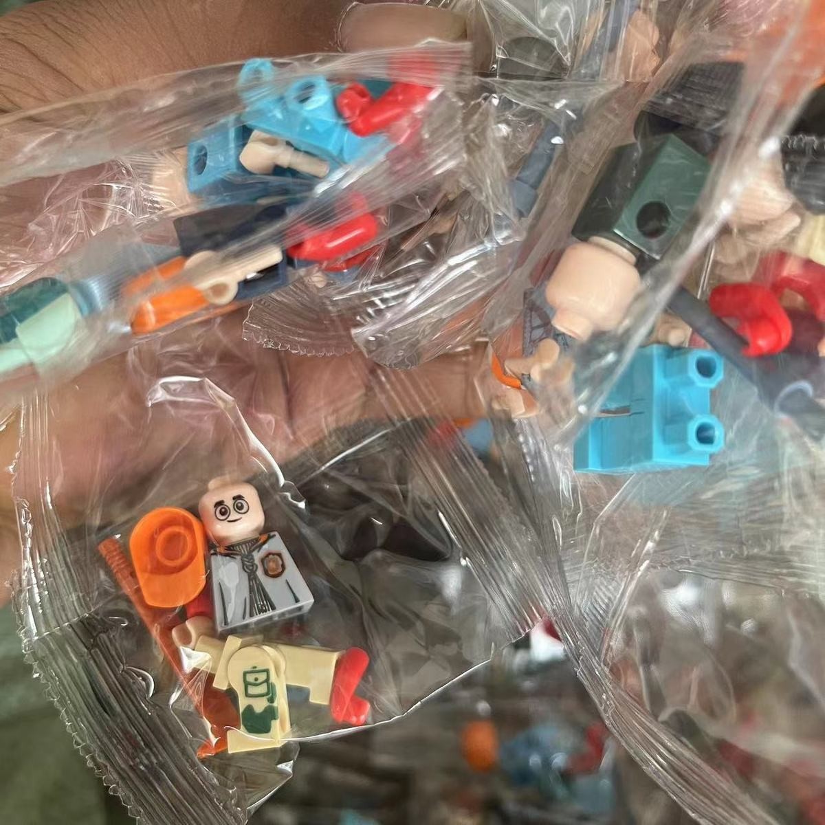 Lego, (Оптовые продажи), конструктор, кукла, деревянный человек, минифигурки для мальчиков и девочек, игрушка, мелкие частицы